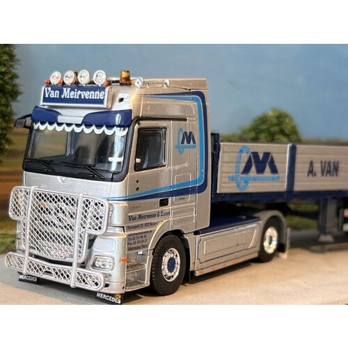Tekno Tekno Mercedes-Benz Actros LH Megaspace with 3-axle trailer including load MEIRVENNE