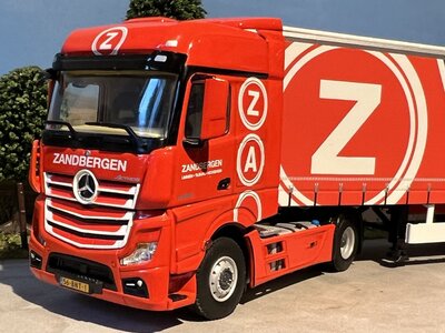 WSI WSI Mercedes Actros MP4 Big Space 4x2 with 3-axle curtainside trailer ZANDBERGEN TRANSPORT