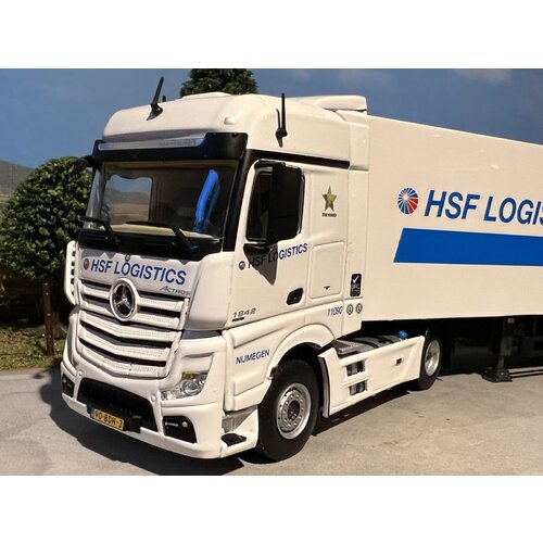 WSI WSI Mercedes Actros 4x2 with 3-axle reefer trailer HSF LOGISTICS WSI WSI Mercedes Actros 4x2 with 3-axle reefer trailer HSF LOGISTICS