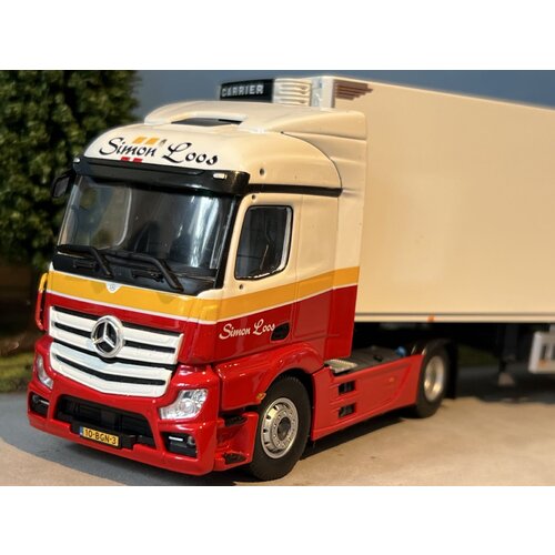 Tekno Tekno Mercedes Benz Actros smal Streamspace met koeloplegger SIMON LOOS Tekno Tekno Mercedes Benz Actros smal Streamspace met koeloplegger SIMON LOOS