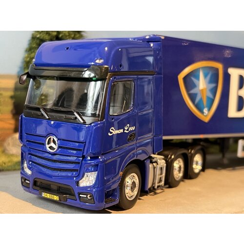 Tekno Tekno Mercedes Benz Actros Gigaspace met Bavaria gesloten oplegger SIMON LOOS Tekno Tekno Mercedes Benz Actros Gigaspace met Bavaria gesloten oplegger SIMON LOOS