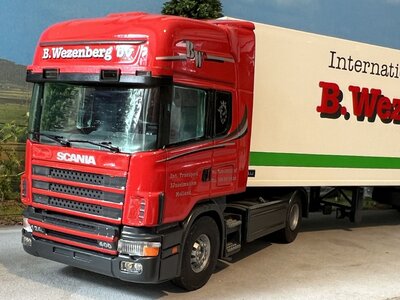 Tekno Tekno Scania 124L/400 with 3-axle reefer trailer B. WEZENBERG