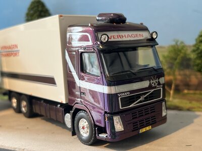 Tekno Tekno Volvo FH12 XL 6x2 Motorwagen met 2 as wipkar Volume combi VERHAGEN