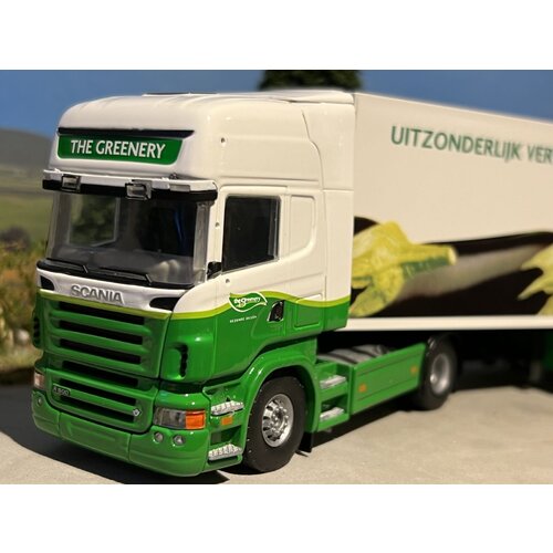 Tekno Tekno Scania R500 4x2 met 3-as koeloplegger THE GREENERY Tekno Tekno Scania R500 4x2 met 3-as koeloplegger THE GREENERY