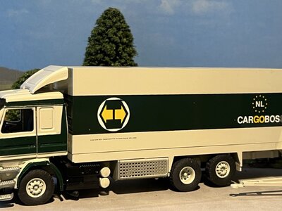 Tekno Tekno Scania 143M/400 6x2 Voorwagen met 2 as wipkar Koelcombi CARGOBOSS "van den Bos"