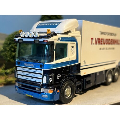 Tekno Tekno Scania 114L/380 6x2 Voorwagen met 2 as wipkar Volume combi T. VREUGDENHIL BV Tekno Tekno Scania 114L/380 6x2 Voorwagen met 2 as wipkar Volume combi T. VREUGDENHIL BV