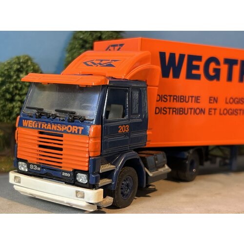 Tekno Tekno Scania 93M/280 2 as Trekker met 2 as Gesloten oplegger WEGTRANSPORT Distributie en Logistiek Tekno Tekno Scania 93M/280 2 as Trekker met 2 as Gesloten oplegger WEGTRANSPORT Distributie en Logistiek