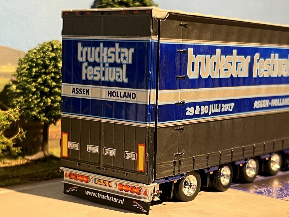 Tekno Tekno Scania R Next Gen met 4-as Muesberger trailer TRUCKSTAR FESTIVAL 2017