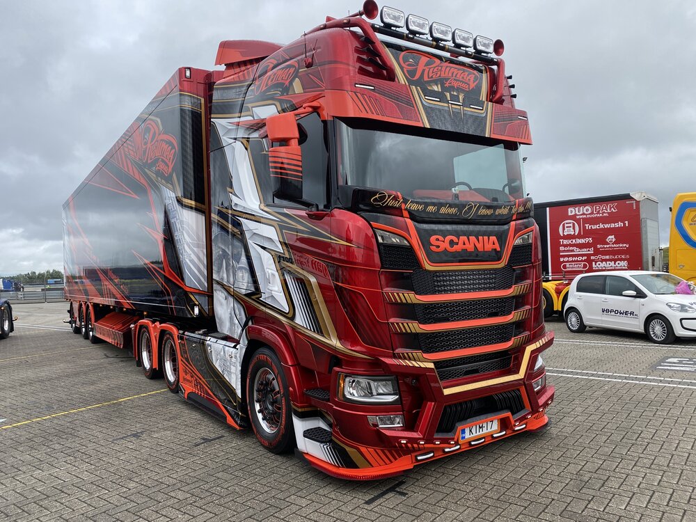 Tekno Tekno Scania NGS Highline 6x4 met 3-assige koeltrailer RISTIMAA "ICEMAN"