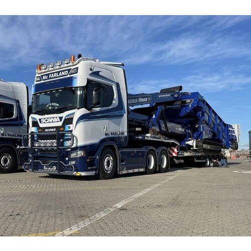 WSI WSI Scania S 6x2 with a 4-axle lowloader McFARLAND WSI WSI Scania S 6x2 with a 4-axle lowloader McFARLAND