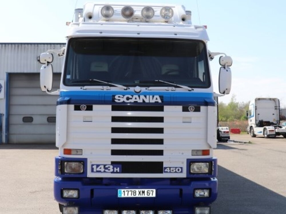 Tekno Tekno Scania 143M streamline with 3-axle zamac reefer trailer STV