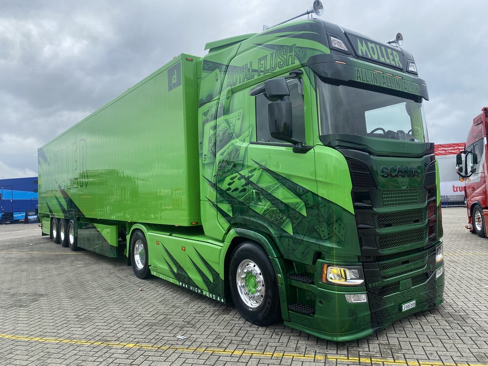 Tekno Tekno Scania Next Gen S660 met 3-assige koeloplegger MULLER "ROYAL FLUSH"