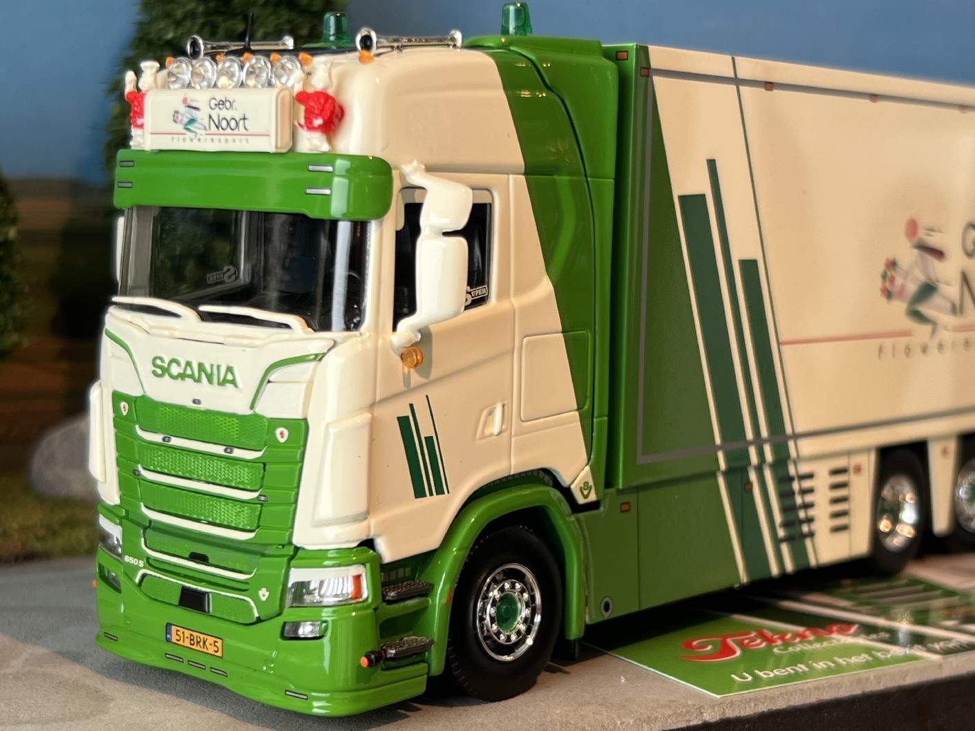 予約】2023年発売予定Scania 650S-V8 Highline motorwagen met wipkar