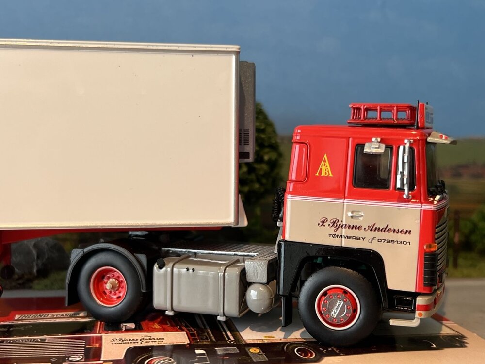 Tekno Tekno Scania 141 with 2-axle classic reefer trailer P. Bjarne Andersen
