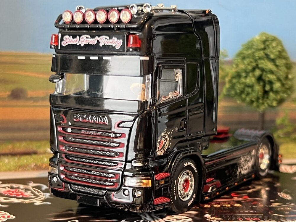 Tekno Tekno Scania R-serie Streamline Topline 4x2 Black Forest Trucking