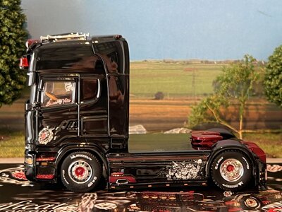 Tekno Tekno Scania R-serie Streamline Topline 4x2 Black Forest Trucking