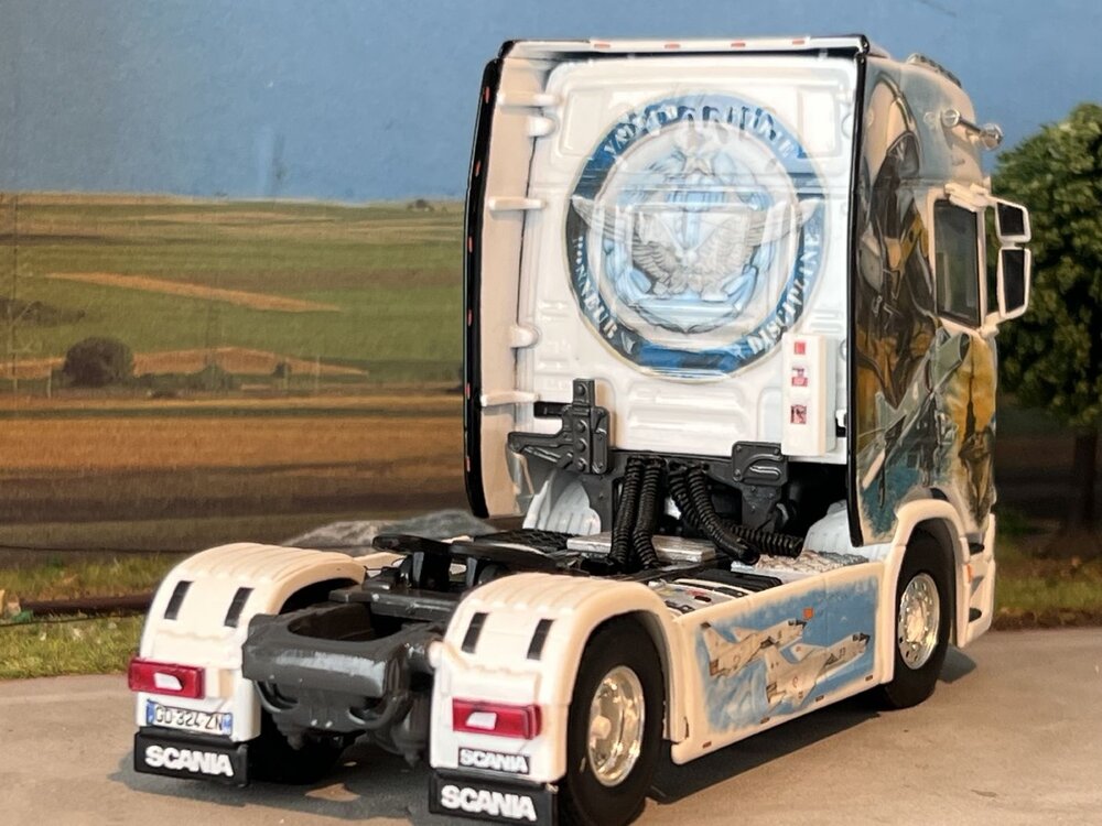 WSI WSI Scania S Highline 4x2 Giberttrans "French Military Navy"