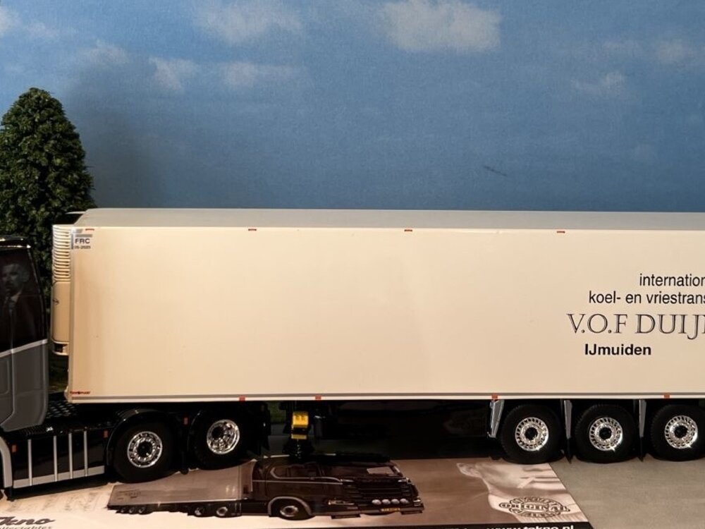 Tekno Tekno Scania S580 Highline with refrigerated trailer Duijn en Zonen "Peaky Blinders"