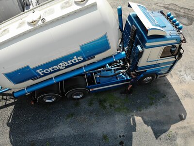 Tekno Tekno Scania 3-serie Streamline  rigid truck with trailer Swedish silo combination FORSGARDS