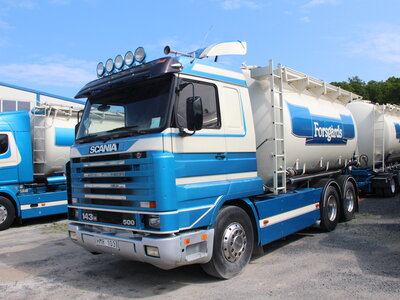 Tekno Tekno Scania 3-serie Streamline  rigid truck with trailer Swedish silo combination FORSGARDS