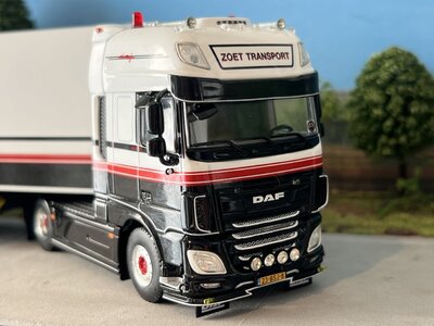 WSI WSI DAF XF Super Space Cab with 3-axle reefer trailer PETER ZOET Transport