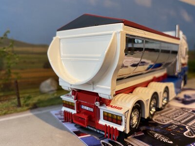 Tekno Tekno Scania R Highline met afzetbak PER BRODDE LBC