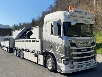 Tekno Tekno Scania Next Gen R650-V8 motorwagen aanhanger met openbak en kraan VOGEL KRAN TRANSPORTE