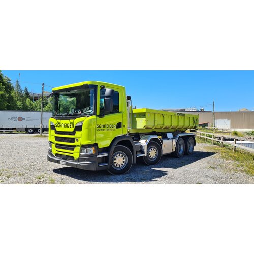 Tekno Tekno Scania Next Gen G-serie 4-assige motorwagen met haakarmcontainer SCHNEIDER