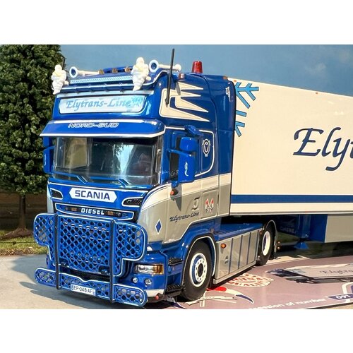 Tekno Tekno Scania R 4x2 met 3-assige Zamac koeloplegger ELYTRANS LINE Tekno Tekno Scania R 4x2 met 3-assige Zamac koeloplegger ELYTRANS LINE