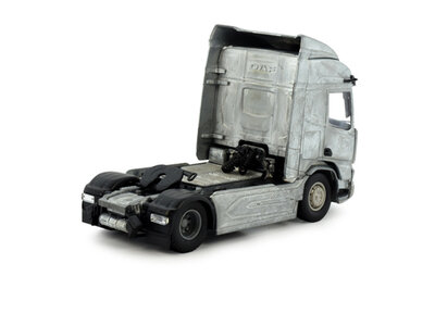 Tekno Tekno DAF XD sleeper high cab 4x2 tractor kit