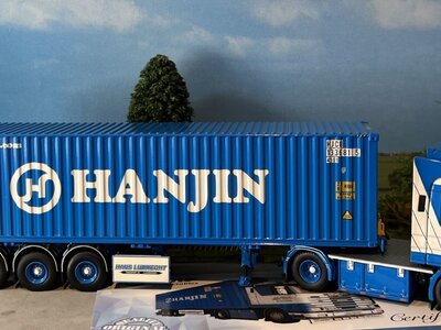 Tekno Tekno Scania 143-420 met D-tec container chassis met 40ft. Hanjin container Hans Lubrecht