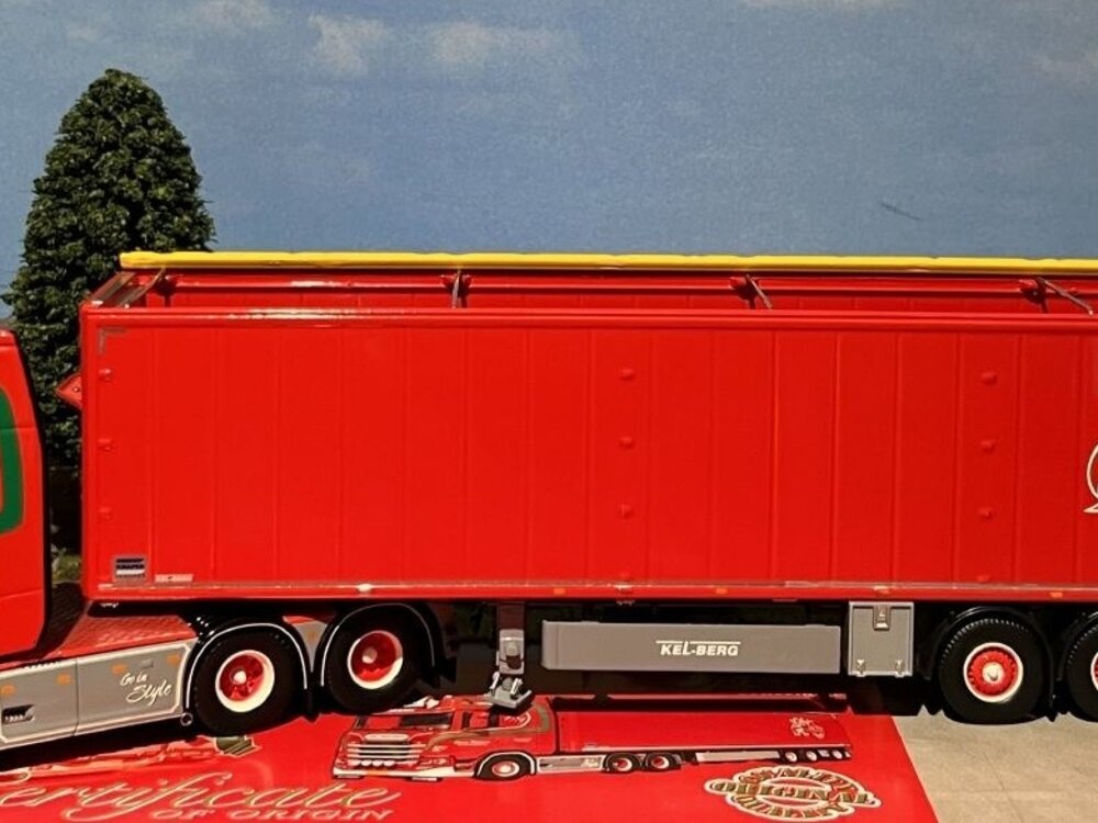 Tekno Tekno Scania Next Gen S650 met walkingfloor oplegger PETER STEEN