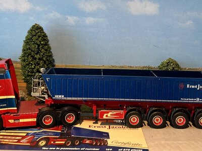 Tekno Tekno Volvo FH05 met 4-as Deense kipper ERNST JOCOBSEN