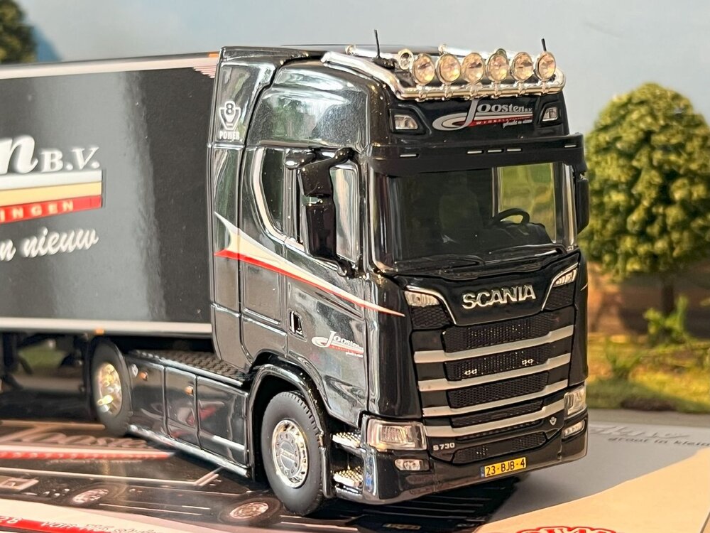 Tekno Tekno Scania S730 Highline with 3-axle box trailer JOOSTEN