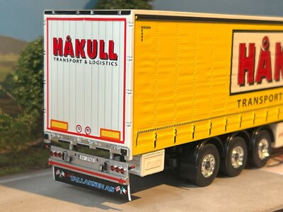 Tekno Tekno Scania Next Gen 6x2 with 3-axle curtainside trailer HAKULL - TALLAKSEN