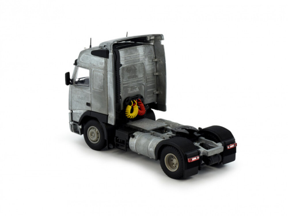 Tekno Tekno Volvo FH01 Globetrotter 4x2 tractor kit