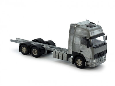 Tekno Tekno Volvo FH01 Globetrotter XL 6x2 rigid chassis tractor kit