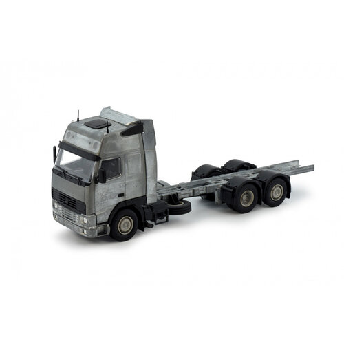 Tekno Tekno Volvo FH01 Globetrotter XL 6x2 rigid chassis tractor kit