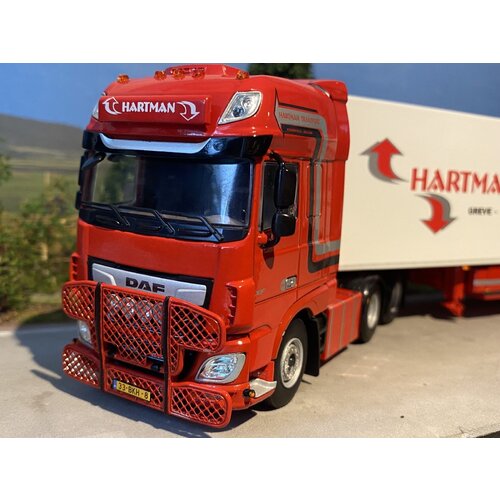 WSI WSI DAF 106XF SSC 6x2 met 3-as koeloplegger HARTMAN EXPEDITIE WSI WSI DAF 106XF SSC 6x2 met 3-as koeloplegger HARTMAN EXPEDITIE