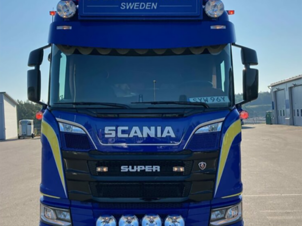 WSI WSI Scania R Normal 6x2 + 4-axle low loader JB BILBÄRGNING