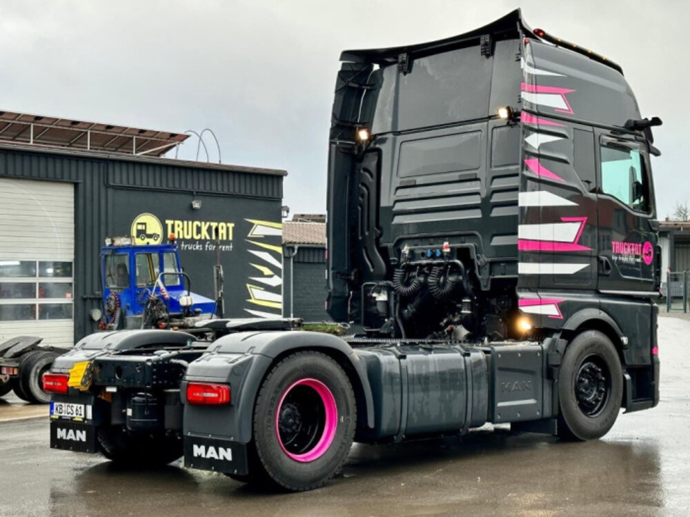 Tekno Tekno MAN TGX GX met 3-assige schuifzeilen oplegger CHRISTINA SCHEIB TRANSPORTE