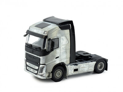 Liontoys Lion Volvo FH04 Globetrotter 4x2 tractor kit