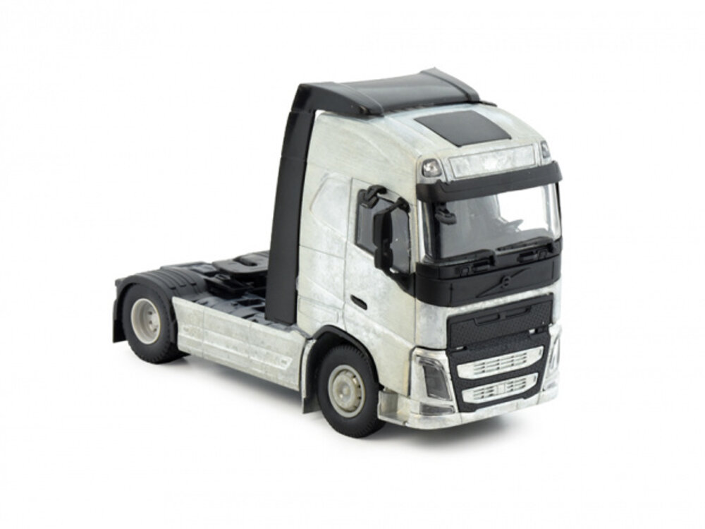 Liontoys Lion Volvo FH04 Globetrotter 4x2 tractor kit