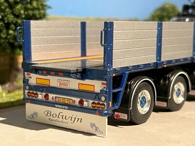 WSI WSI Volvo FH4 Glob. 4x2 + 4-axle brick trailer BOLWIJN