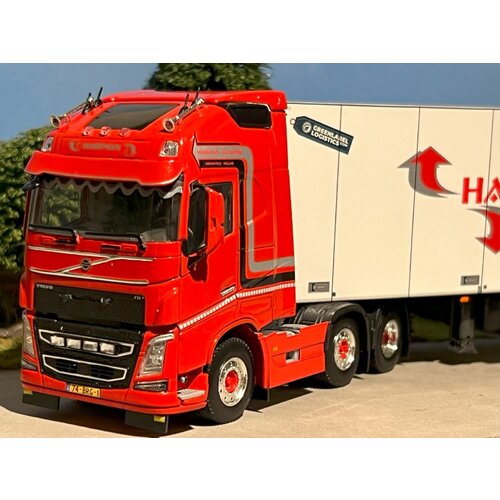 WSI WSI Volvo FH4 Glob. + 3-as koeloplegger Hartman Expeditie WSI WSI Volvo FH4 Glob. + 3-as koeloplegger Hartman Expeditie
