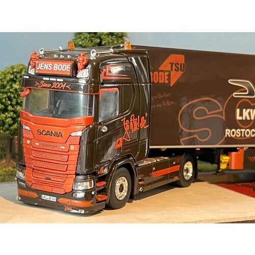 Tekno Tekno Scania S Highline met 3-assige koeloplegger JENS BODE