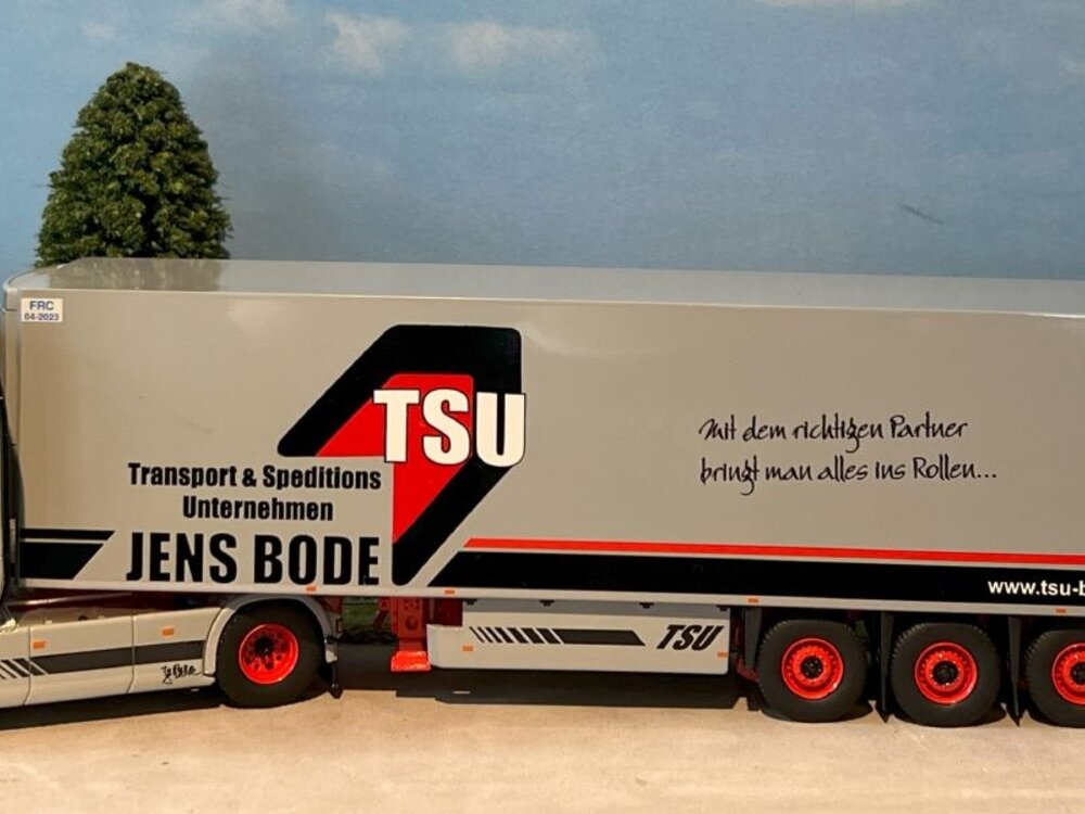 Tekno Tekno Scania S Highline met 3-assige koeloplegger JENS BODE