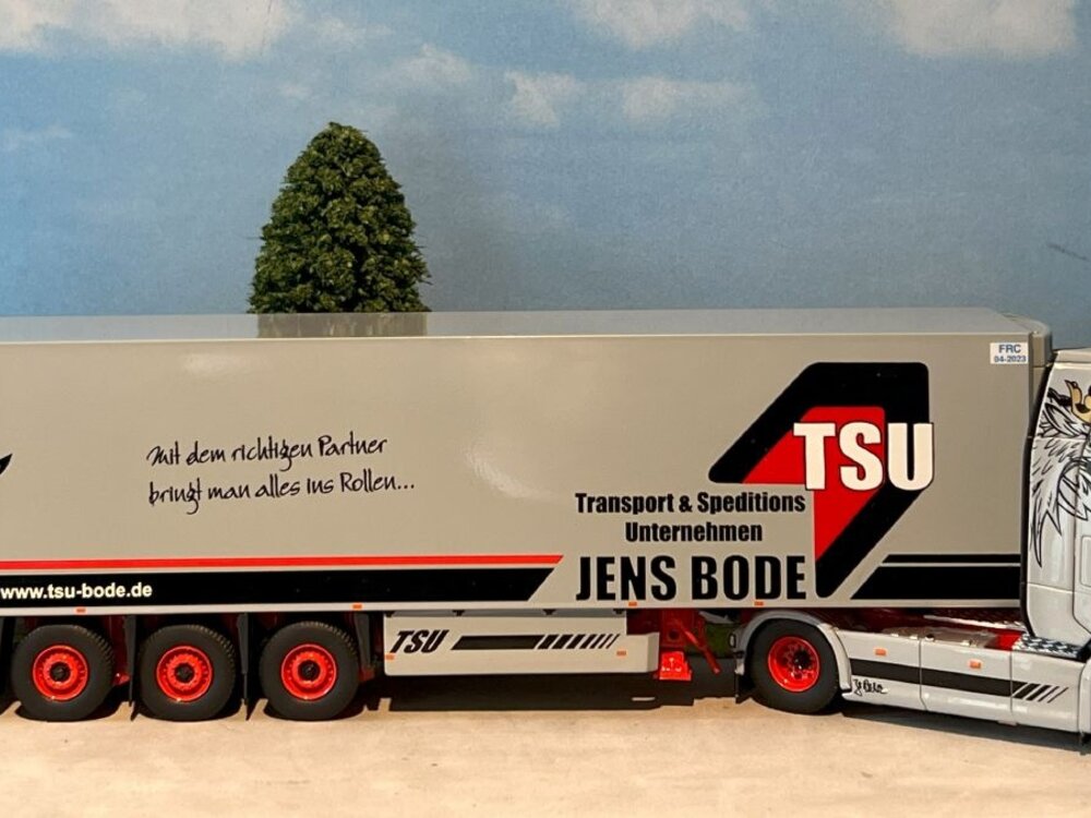 Tekno Tekno Scania S Highline with 3-axle reefer trailer JENS BODE