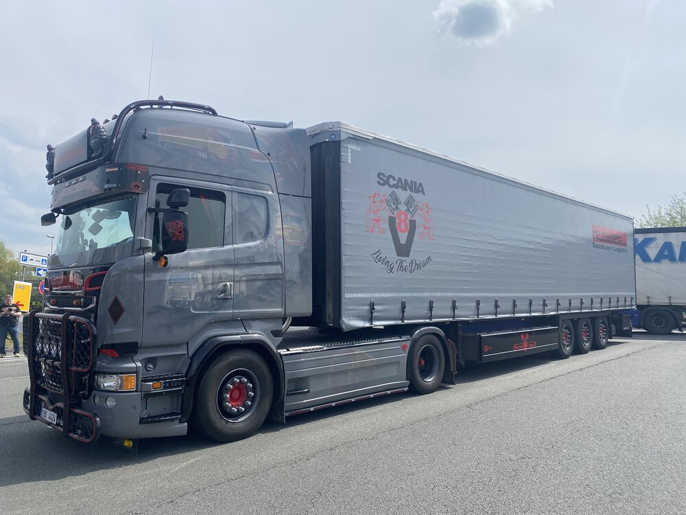 Tekno Tekno Scania R-serie Streamline met 3-axle curtainside trailer HP TRANSPED