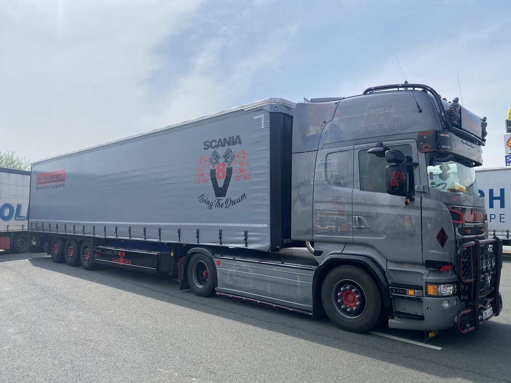 Tekno Tekno Scania R-serie Streamline met 3-assige schuifzeilentrailer HP TRANSPED